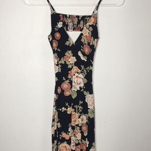 Floral maxi cut out dress with slit
